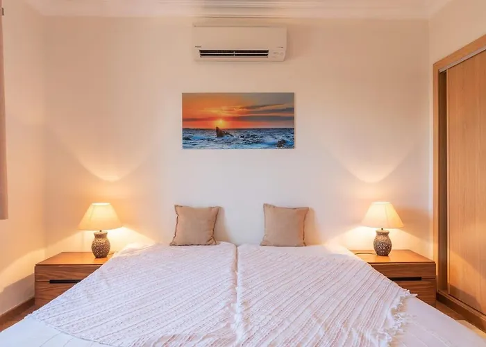 Castelo - Cosy Modern - 500m From Castelo *