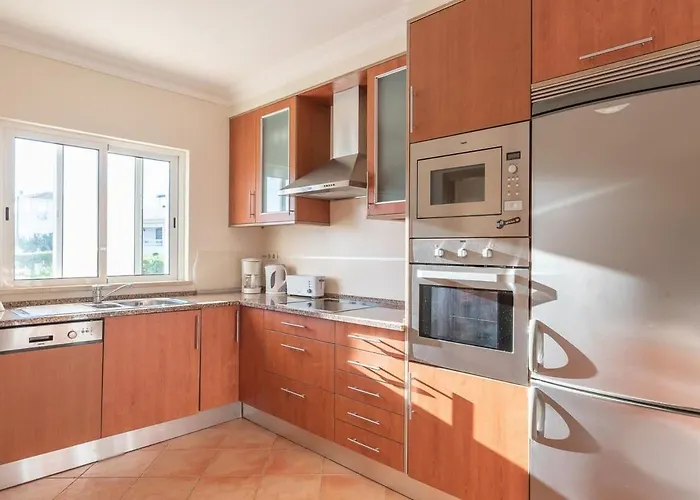 Villa Castelo - Cosy Modern - 500m From Castelo Albufeira